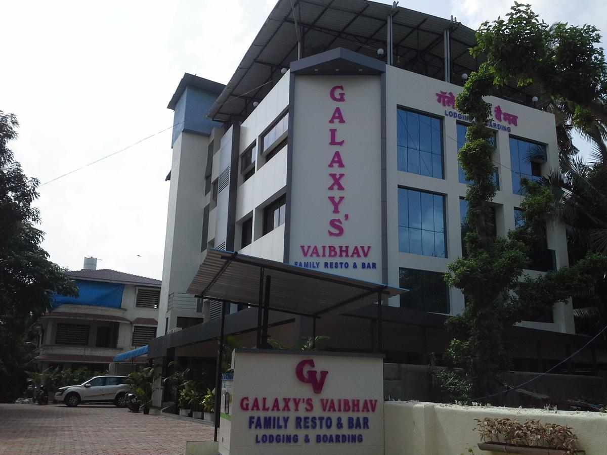 Galaxy Vaibhav Hotel Васаи Екстериор снимка