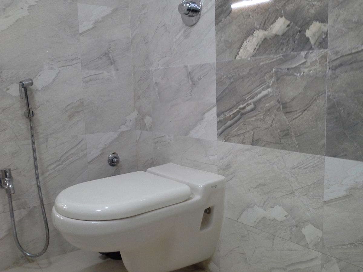 Galaxy Vaibhav Hotel Васаи Екстериор снимка